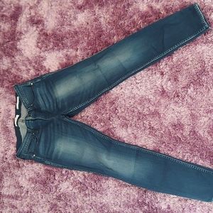guess blue skinny jeans